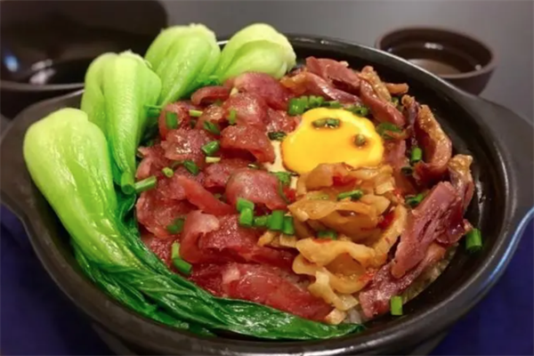 四季香煲仔饭加盟