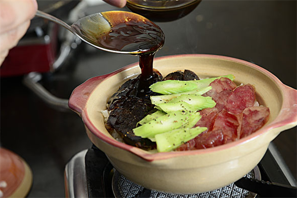 蜀天香煲仔饭加盟