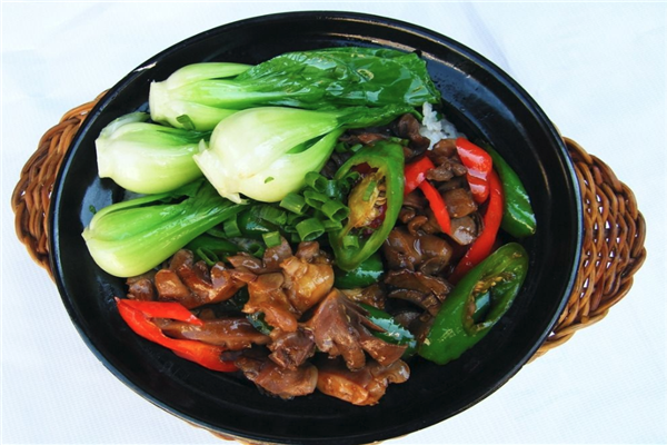 臻欣膳煲仔饭加盟