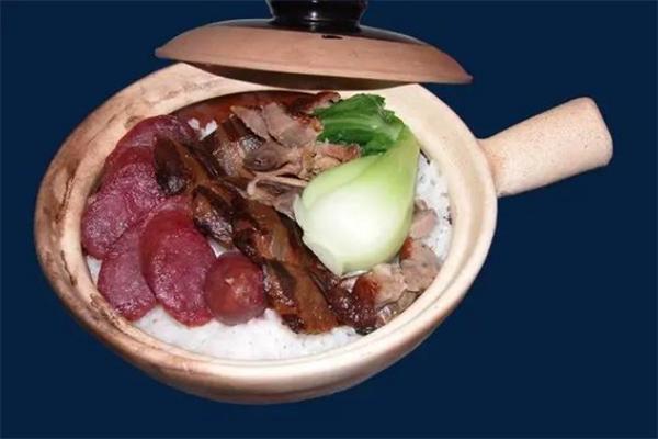 长歌煲仔饭加盟