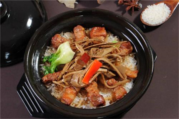 炙可福煲仔饭加盟