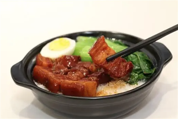 粤绝广式煲仔饭加盟