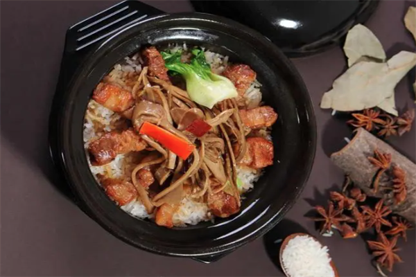 钱小姐煲仔饭加盟