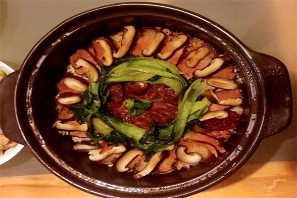 邓家煲仔饭加盟