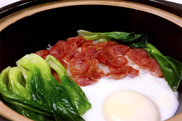 鑫鑫彼记煲仔饭加盟