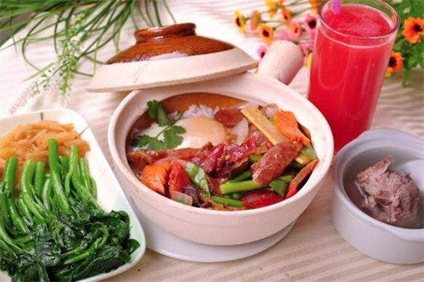 香香婆煲仔饭加盟
