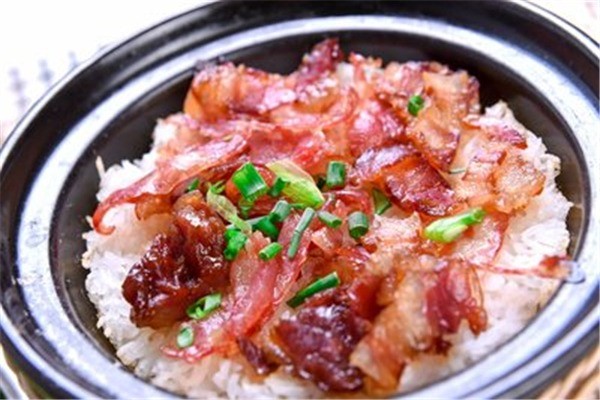 新派粤式煲仔饭加盟