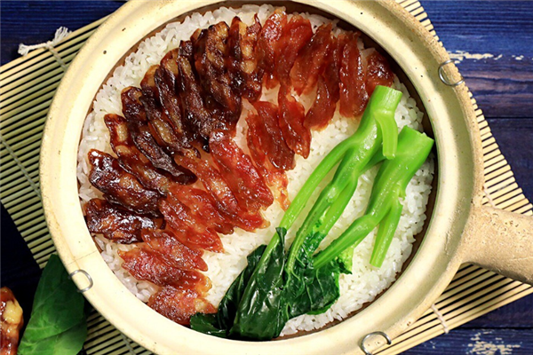 相聚缘煲仔饭加盟