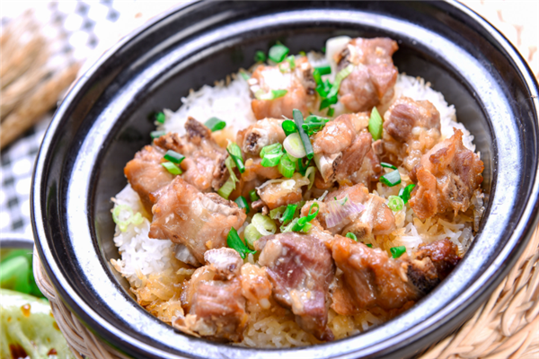 喜仔煲仔饭加盟