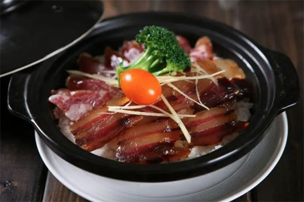 曦之露煲仔饭加盟