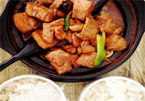 杨记黄焖鸡煲仔饭加盟