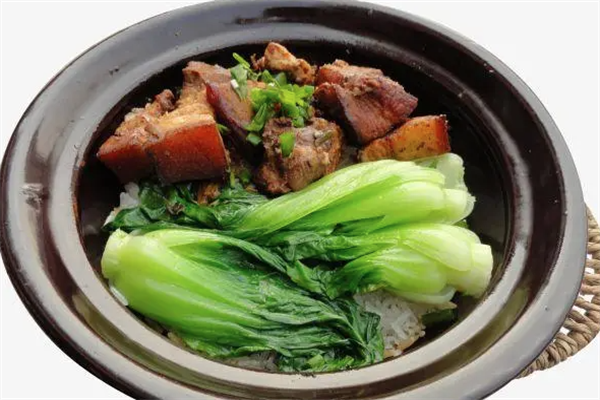 煲煲仔煲仔饭加盟