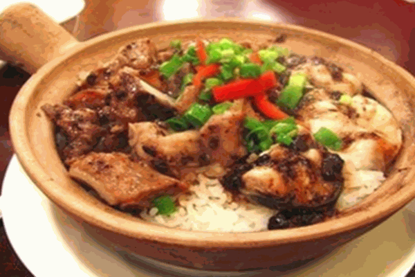 杨煲煲煲仔饭加盟