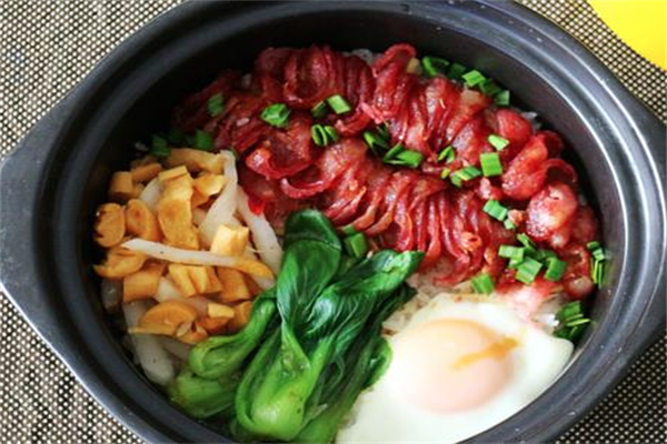 九块九煲仔饭加盟