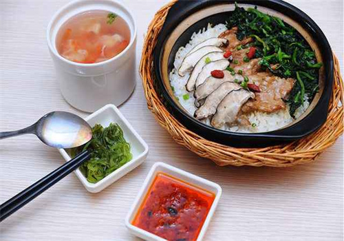 虎记煲仔饭加盟