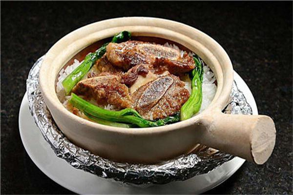 德味康煲仔饭加盟