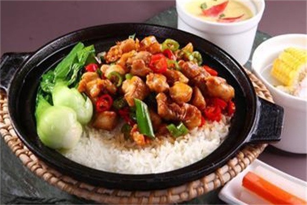 味鲜煲仔饭加盟
