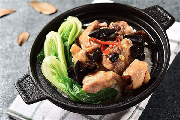 品盛品煲仔饭加盟