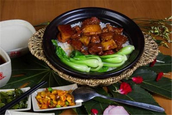 好食汇煲仔饭加盟