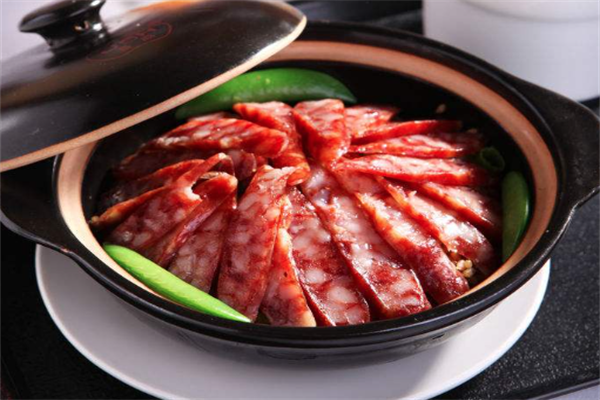 味真煲仔饭加盟