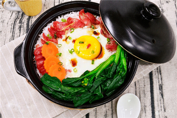 食米香煲仔饭加盟