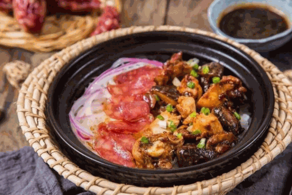 食尚香煲仔饭加盟