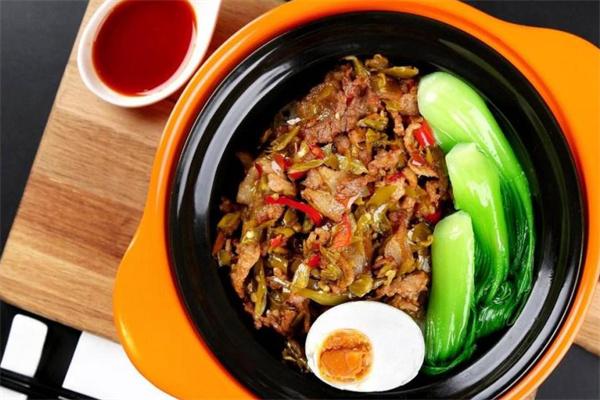 食点煲仔饭加盟