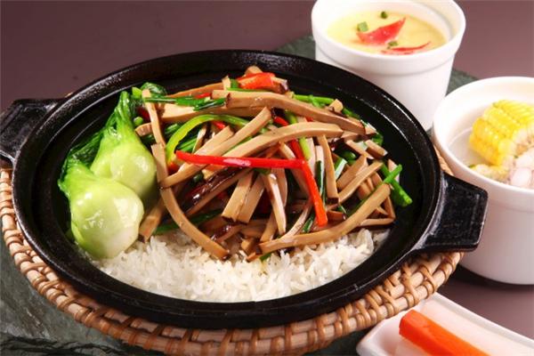 小孙家煲仔饭加盟