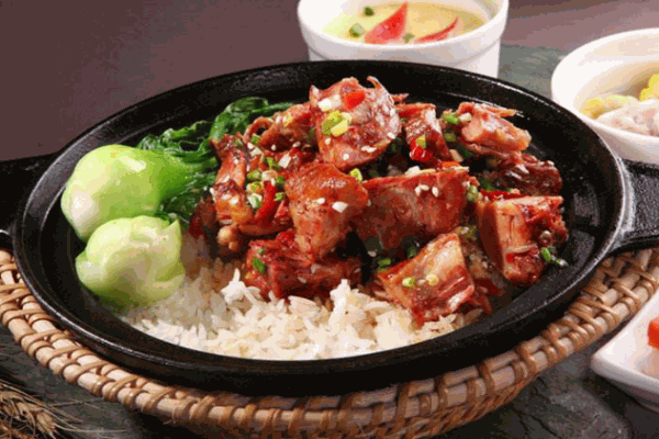 兴记煲仔饭加盟
