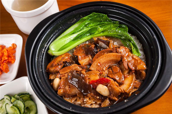 南南煲仔饭加盟
