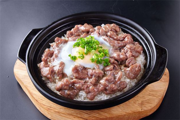 华阳煲仔饭加盟
