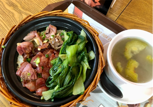 荣浩煲仔饭加盟