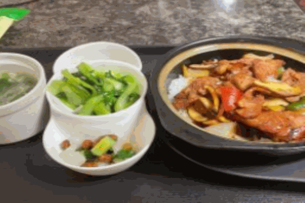 万家和煲仔饭加盟