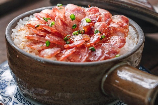 竹外轩煲仔饭加盟