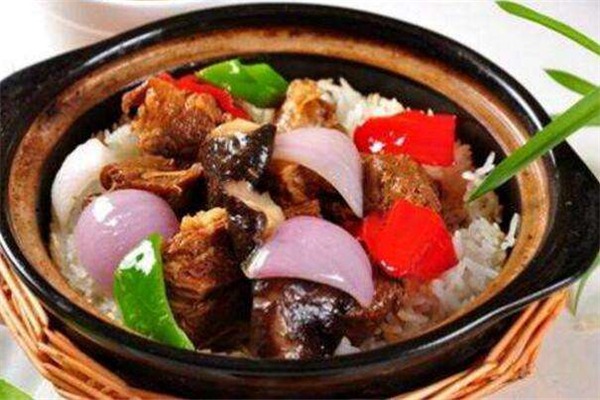 添好运煲仔饭加盟