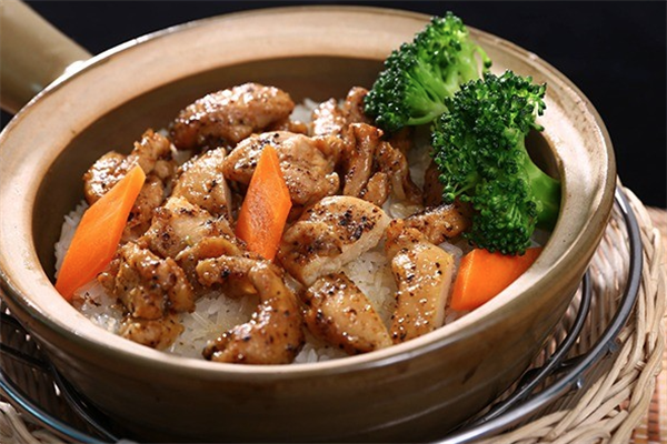 睿诺煲仔饭加盟