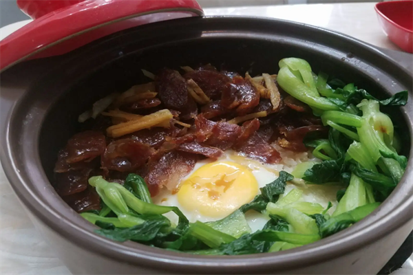 卟鸡道煲仔饭加盟
