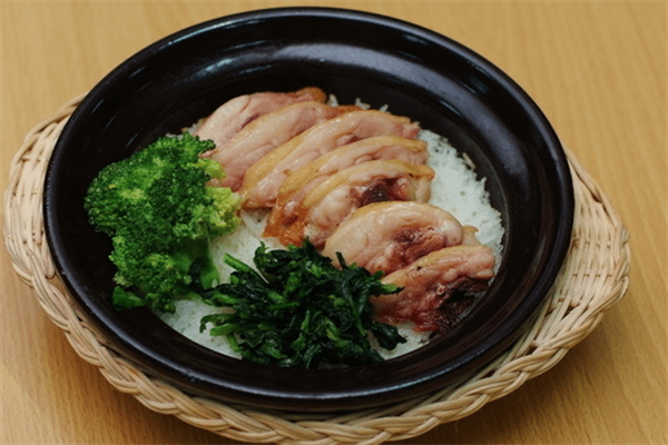 赋予香煲仔饭加盟