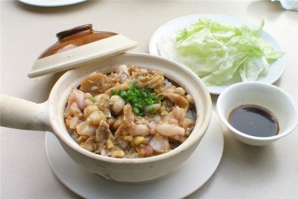 饭津津煲仔饭加盟
