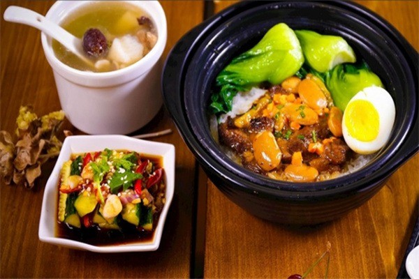 胡姐煲仔饭加盟