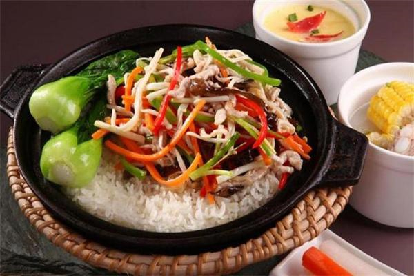 指南针煲仔饭加盟