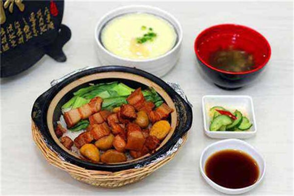 好功夫煲仔饭加盟