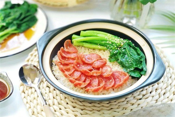 粥道煲仔饭加盟