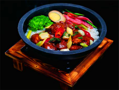 老街煲仔饭加盟