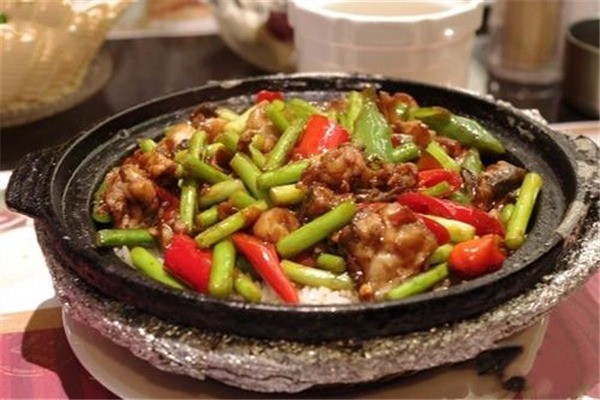 真不同煲仔饭加盟