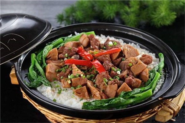 芽米粒煲仔饭加盟