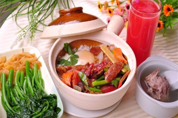 上九湘味煲仔饭加盟