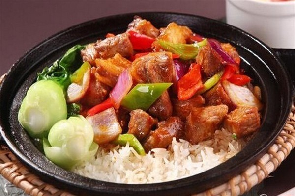 格格煲仔饭加盟