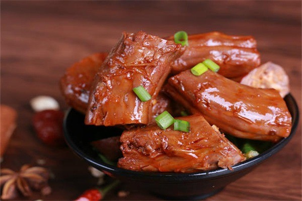 辣享百味鸭脖加盟