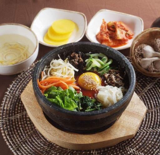 琪轩铭石锅拌饭加盟